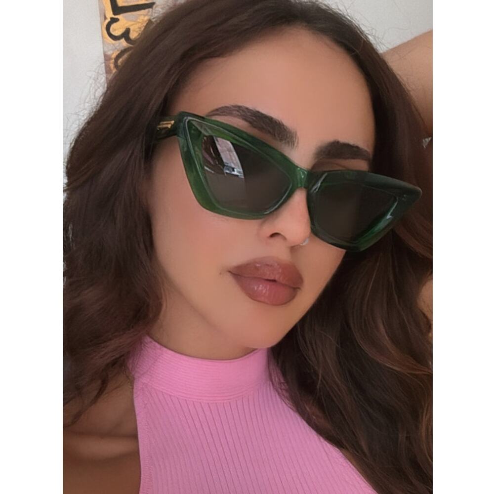 NEW Bottega Veneta BV1101S Cat Eye Sunglasses in Green